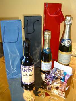 small_personalised_wine_bag